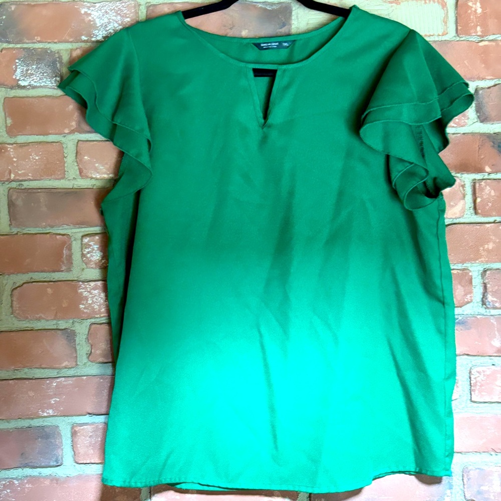 1XL green SHEIN blouse with keyhole detail, flutter sleeves